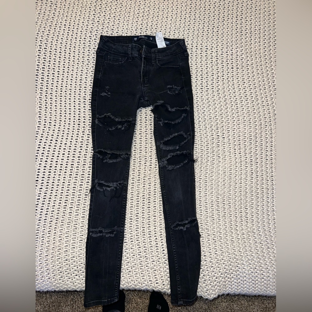 Ripped Skinny Jeans